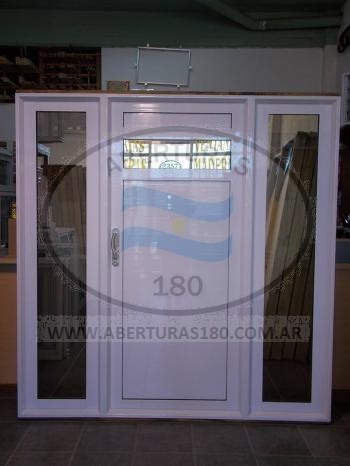 Puerta 36 Modelo D con umbral en madera 0.65 x 2.00.