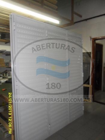 Ventanas de aluminio con rejas 1.80 x 1.50.
